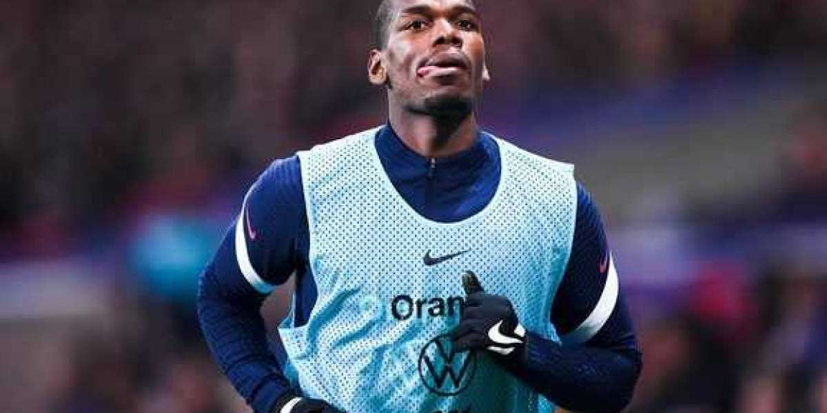 Paul Pogba envisage de rejoindre le rival Manchester City