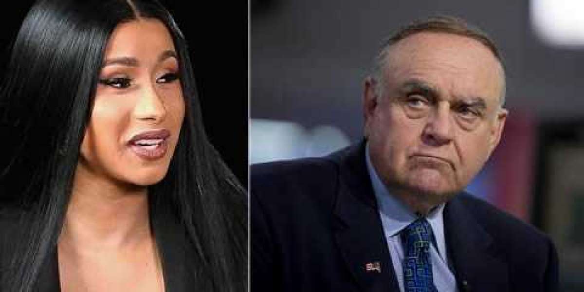 Cardi B se joint à Leon Cooperman et Carl Icahn pour prédire une récession