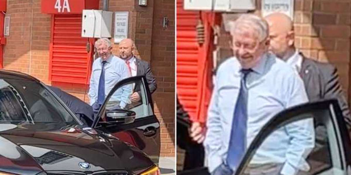 Un fan de Manchester United a demandé à Sir Alex Ferguson de revenir au club et de le diriger