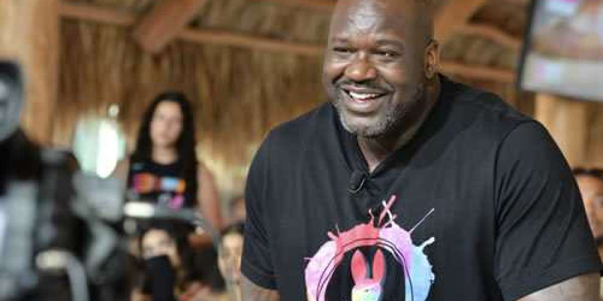 Shaq a vendu son entreprise "Auntie Anne" parce que "les Noirs n'aiment pas les bretzels" selon