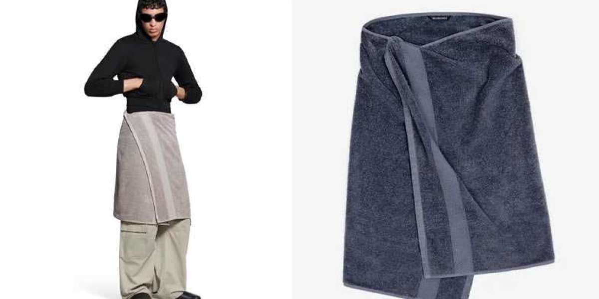 Balenciaga critiqué pour sa dernière création: une jupe-serviette à 925 dollars ...