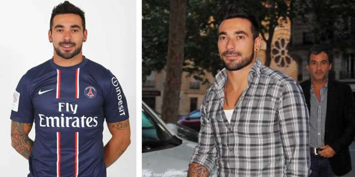 Ezequiel Lavezzi. Après sa sortie de l'hôpital, l'ancien joueur du PSG nie avoir été poignardé