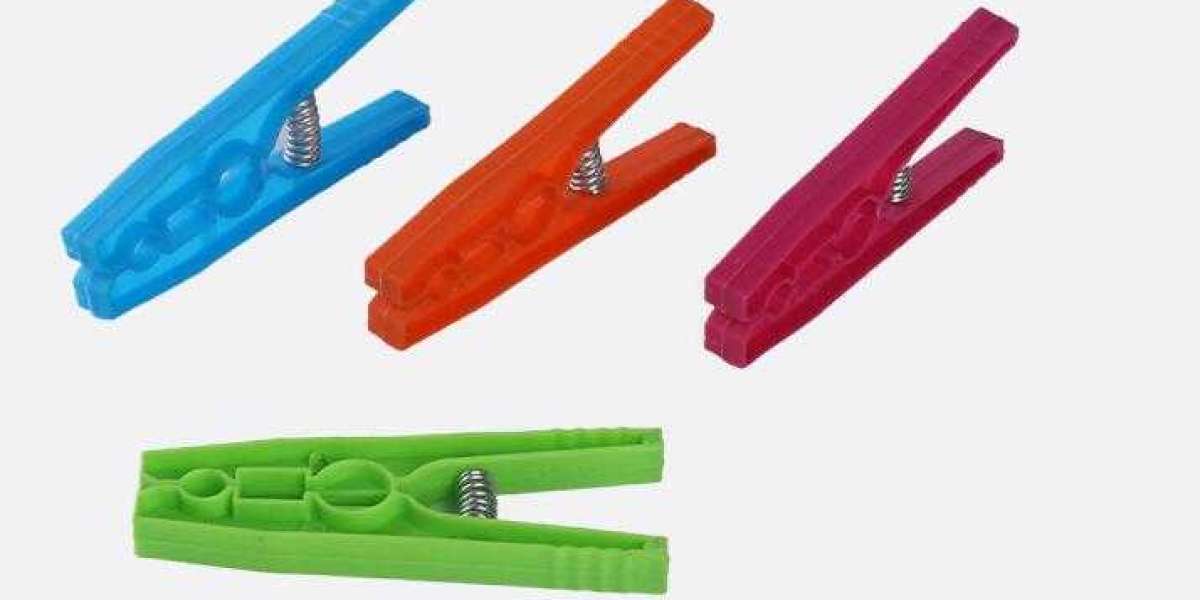 Understanding the material of Plastic baskets with pegs