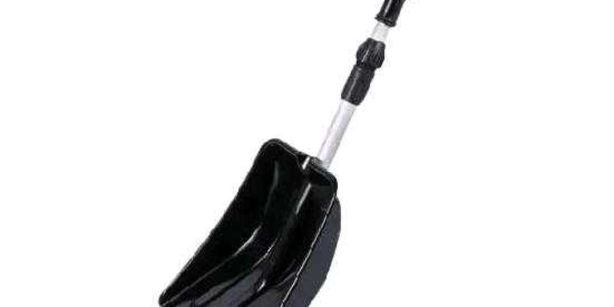 Convenience: Folding Snow Shovel