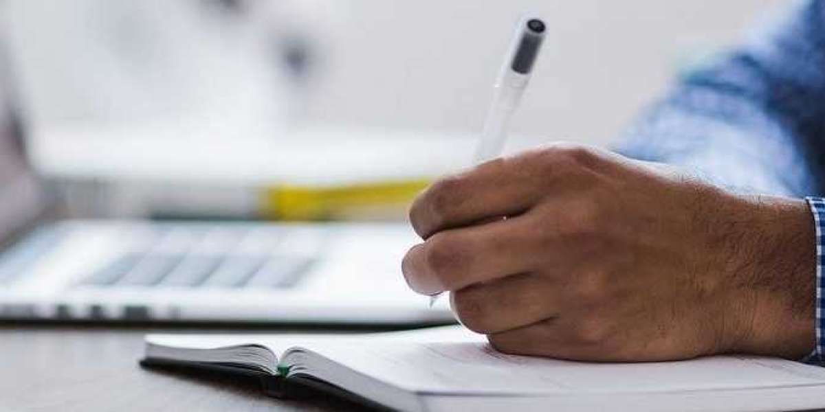 How a Nursing Assignment Helper Can Boost Your Grades and Reduce Stress