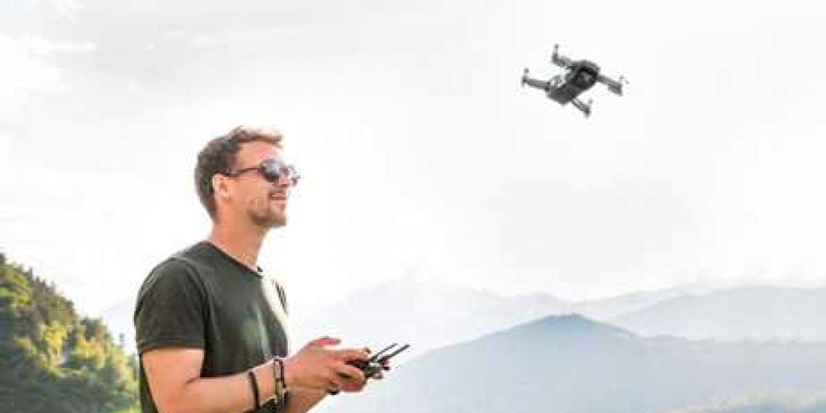 Mini drone : pourquoi cet appareil compact révolutionne le voyage et la création de contenu ?