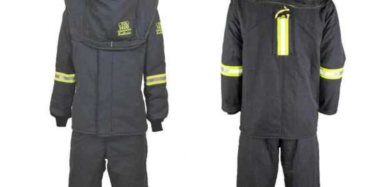 Comfort vs Protection: Balancing Mobility in a 140 Cal Arc Flash Suit